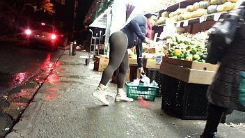 Candid OMG bubbled out brown spandex booty of NYC # 2